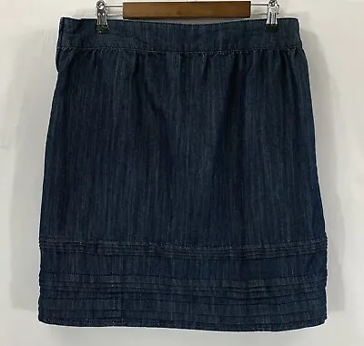 Baccini Women's Denim Skirt Size: 12 (W36  L21.75 ) • $13