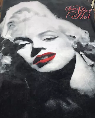 $24.99 • Buy Marilyn Monroe Fleece Throw Blanket Faux Fur Black White Red Accent Pre-owned