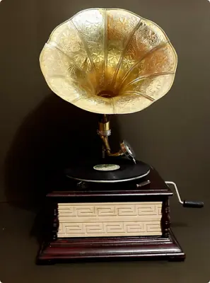 Working Best HMV Gramophone Vinyl Player Wind Up Re Quality Look Phonograph Gift • $652.40