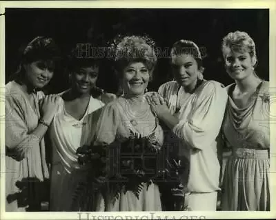 1986 Press Photo Actress Charlotte Rae Co-stars In  The Facts Of Life  On NBC • $19.99