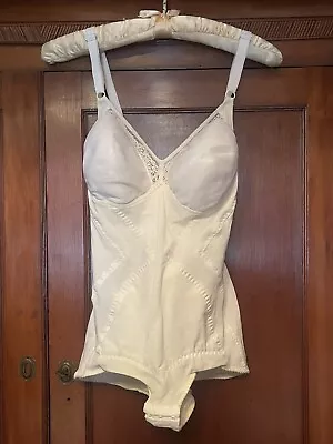 Vtg Full Body Shaper Girdle Bra 38C • $35