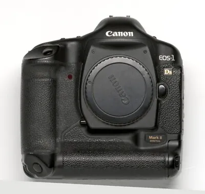 Canon Eos 1D S Mk II Digital Camera Body Only. Battery Does Not Work.  • $300