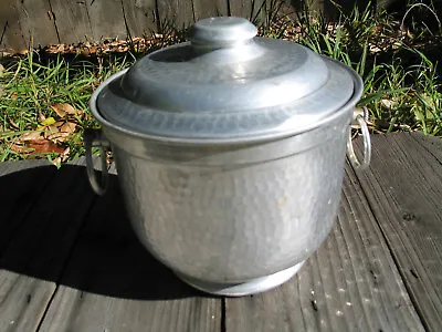 Vintage MCM 1950's Hammered Aluminum Ice Bucket Made In Italy MCM • $5