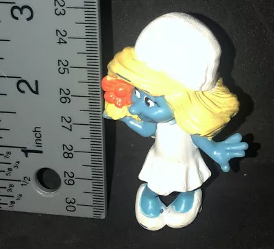 2011  The Smurfs 2 McDonalds Happy Meal Toy - Smurfette • $3.50