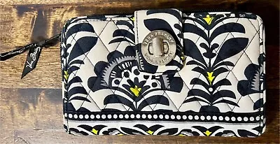 Vera Bradley ‘Fanfare’ Turnlock Wallet Zip Around 10913-156 Multi-card • $24