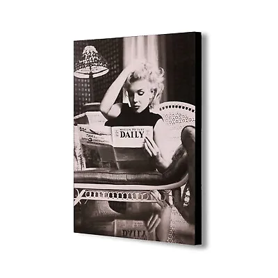 Marilyn Monroe Reading Newspaper - Canvas Wall Art Framed Print - Various Sizes • £12.99