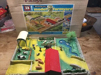 £89.99 • Buy Britains Farmyard 4711 With Animals Within Its Original Box 1970’s