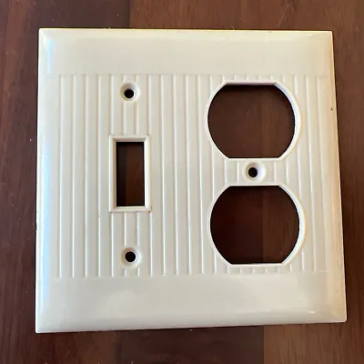 Vintage Eagle Ribbed Bakelite Toggle Switch Duplex Outlet Wall Plate Cover Ivory • $5.50