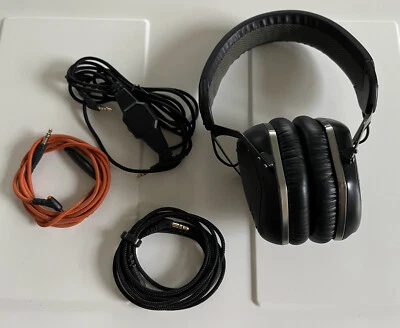 $40 • Buy V-moda Crossfade Lp2 Black W/ Microphone Cable