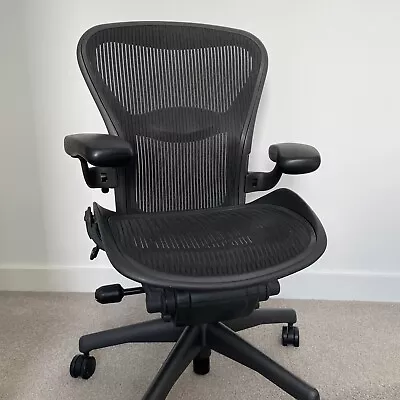 Herman Miller Aeron Size B-L Fully Loaded Ergonomic Office Chair Graphite • £0.99