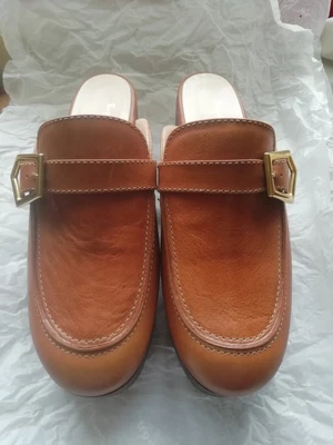 £125 • Buy Rupert Sanderson Clogs Tan Never Worn
