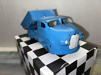 1940s Wyandotte Blue Dump Truck Vintage Streamline Design Toy Car Pressed Steel  • $20