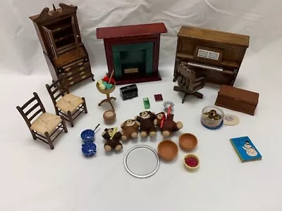 Dollhouse Miniatures Furniture And Accessories Lot 25 Pieces • $19.99