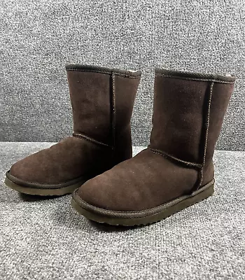 UGG Australia Women's Classic 5825 Short Boot Brown Suede Sheepskin Size W 7 • $29.99