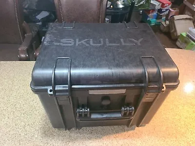 Skully Hard Case Storage Motorcycle Helmet Case AR-1 • $79.95