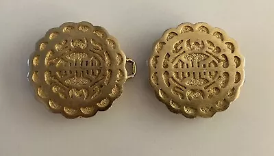 Vintage Mimi Di N Goldtone Asian Symbols Round Interlocking Belt Buckle 1975 • $17.77