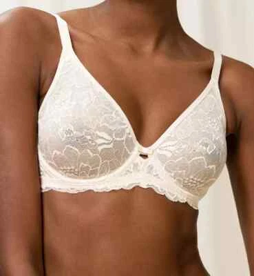 £20 • Buy Full Cup Bra Triumph Size UK 38B Amourette Charm W02 Underwired - Creamy Dream