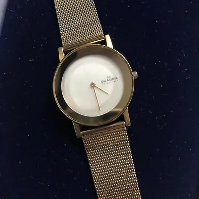 Skagen Men's Classic Champagne Dial Gold Tone Mesh Strap Watch 90’s Madman Style • £17