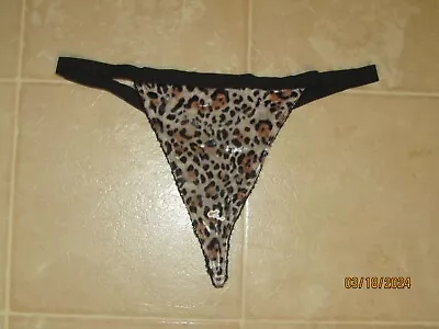 VICTORIA'S SECRET VERY SEXY Black Leopard V-String Thong Panty Medium MMMMMMMMMM • $12.80