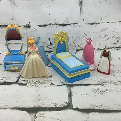 $24.99 • Buy Polly Pocket Cinderella Bedroom Set Bed Vanity Doll 4 Dresses