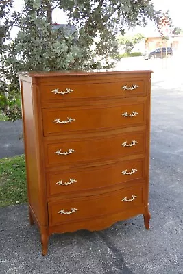 French Cherry Serpentine Front Chest Of Drawers By Drexel Furniture 2762 • $697.50