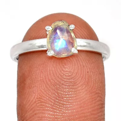 Natural Rainbow Moonstone - India 925 Sterling Silver Ring Jewelry S.8.5 CR3988 • £13.50