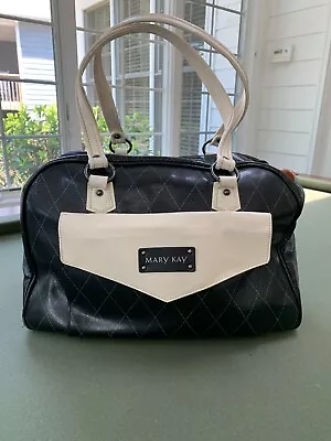 MaryKay Consultant Duffle Travel Bag With Removable Storage Organizer • $75