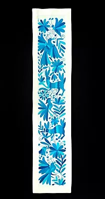 Beautiful Embroidered Otomi Table Runner. Mexican Textile. Tenango De Doria. • $115