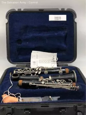 Selmer Black Woodwind Musical Instrument Clarinet With Hard Carrying Case • $9.99