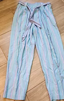 Women's Leslie Fay Sport Vintage Stretch Striped Pants Size 16 • $3.50