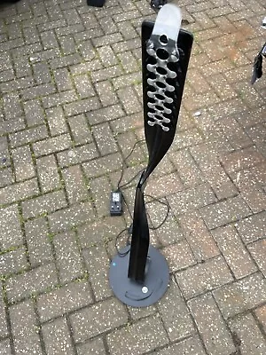 £140 • Buy Herman Miller Leaf Light Desk Lamp Silver
