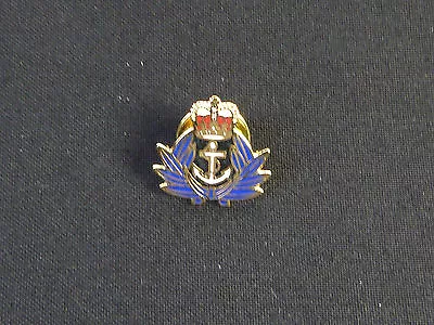 £3.74 • Buy WRENS WRNS Womens Royal Naval Service Gold Plated Lapel Badge