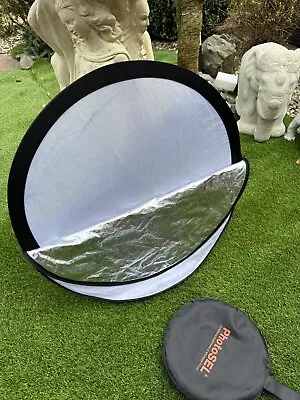 PhotoSEL Portable 5-in-1 Collapsible Light Reflector Studio 56cm • £6