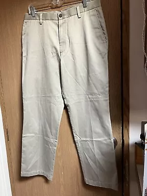 Men’s Khaki Color D2 Flat Front Casual Dockers Size  34 X 30 Very Nice • $12.50