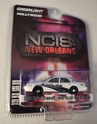 Greenlight Hot Pursuit 2006 Ford Crown Victoria NCIS: New Orleans Limited Issue • $5