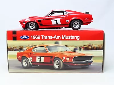 1:18 Scale Welly Die-Cast Model Car 1969 Boss 302 Trans-Am Mustang BP #1 • $199.95