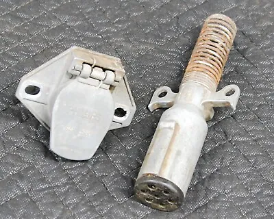 Phillips SAE J560 7 Way Trailer Conductor Plug With Spring Stiffener & Socket • $17.76