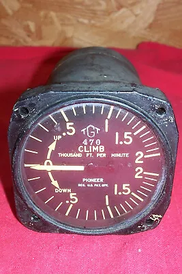 Old Airplane Vertical Speed Indicator Gauge Bendix AN-5825-1 1636-6H-B1 Aviation • $59.95