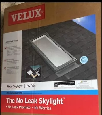 Velux FS C04 2004 Velux FS C04 2004 21-1/2 Inch X 38-3/8 Inch Skylight • $400