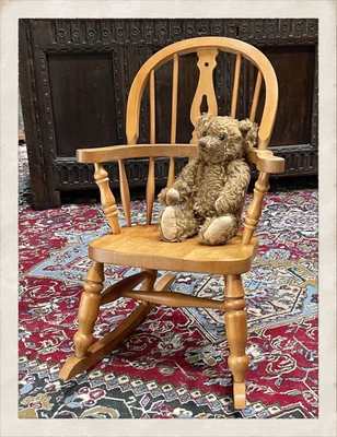 £65 • Buy Children's Solid Beechwood Windsor Style Rocking Chair - In Very Good Condition.