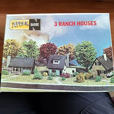 NIB! Atlas N Gauge 3 Ranch Houses No. 2855-200 Made In W. Germany • $47.43