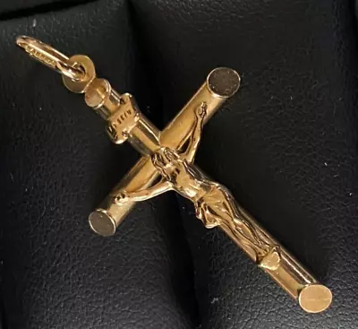 LARGE Ish 9CT Yellow Gold Cross Pendant Beautiful Hallmarked Crucifix • £90