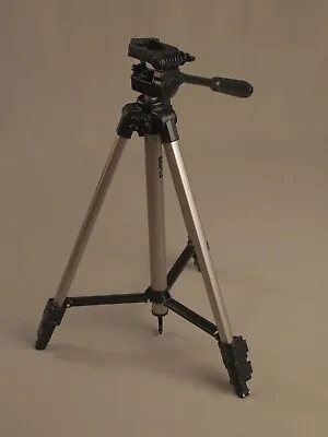 Vivitar Tripod V-2200 GX Missing The Plate Pre Owned • $3.25