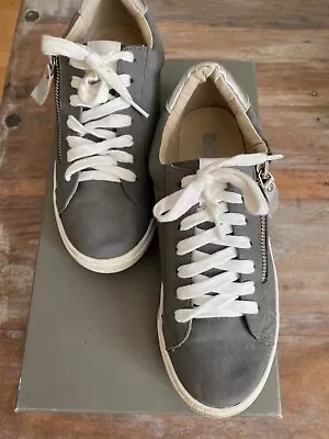 Schuh Size 5 Grey  Suede Effect With Zip Trainers • £10
