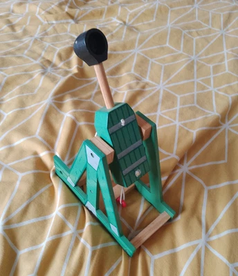 £9.99 • Buy Le Toy Van Wooden Trebuchet Catapult Boxed