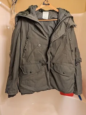 Military Issue EXTREME COLD Weather PARKA Type N-3B Size Medium Mens Winter Coat • $64.95