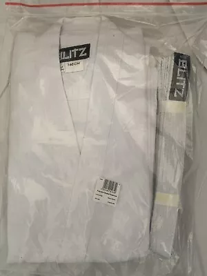 A Blitz Brand Karate Outfit 160cm • £24