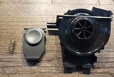 Genuine IRobot Roomba 500/600 Aerovac Vacuum Cleaner - Dust Bin Fan Motor Part • $18.99