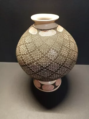 Mata Ortiz  Pottery Handmade Pottery Design By Yolanda Soto 8.75 Tall 7 Wide • $95