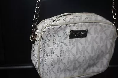 Michael Kors Handbag Crossbody • $14.99